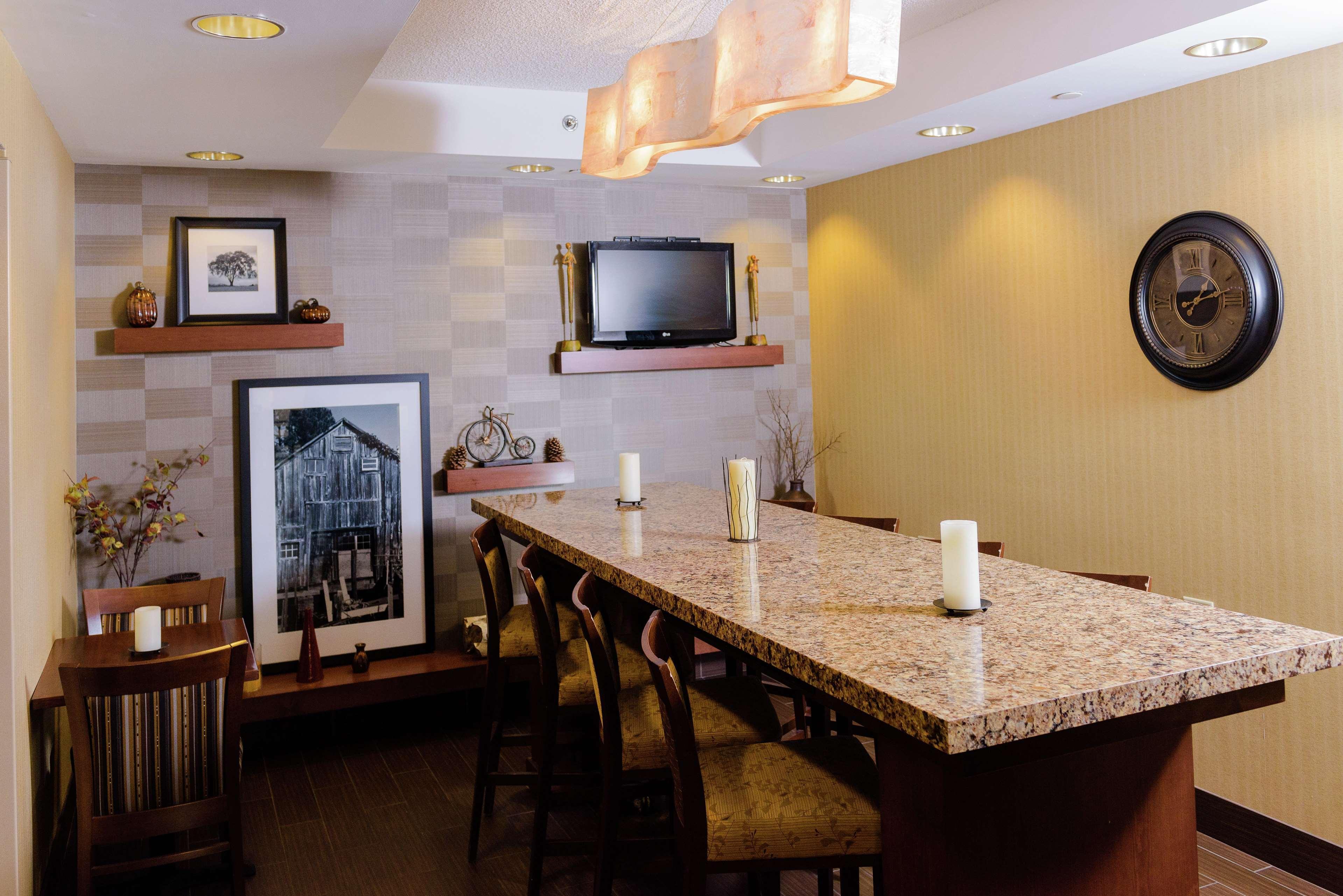 Hampton Inn Eau Claire Esterno foto