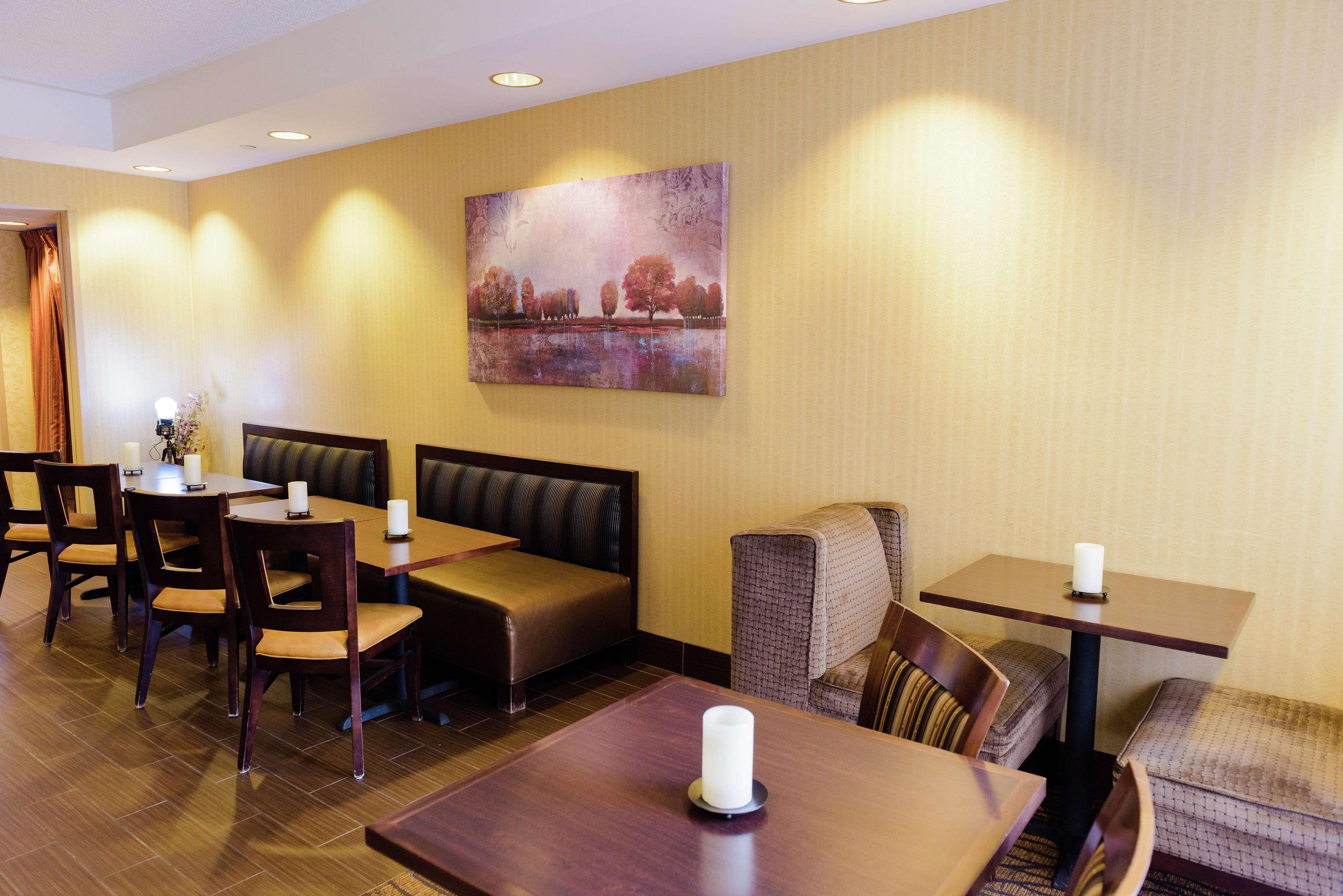 Hampton Inn Eau Claire Esterno foto
