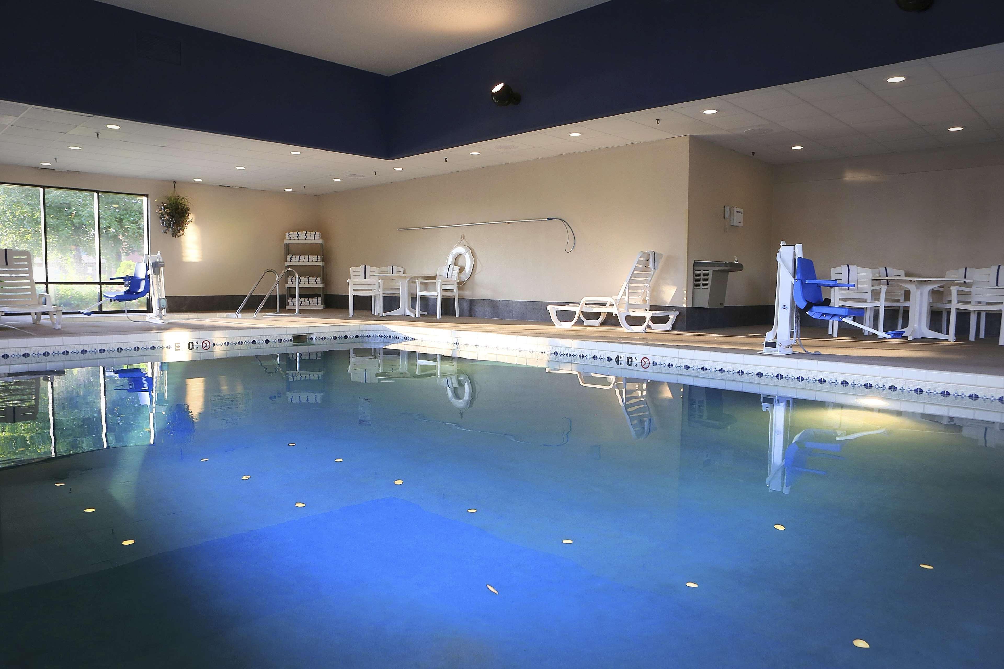 Hampton Inn Eau Claire Esterno foto