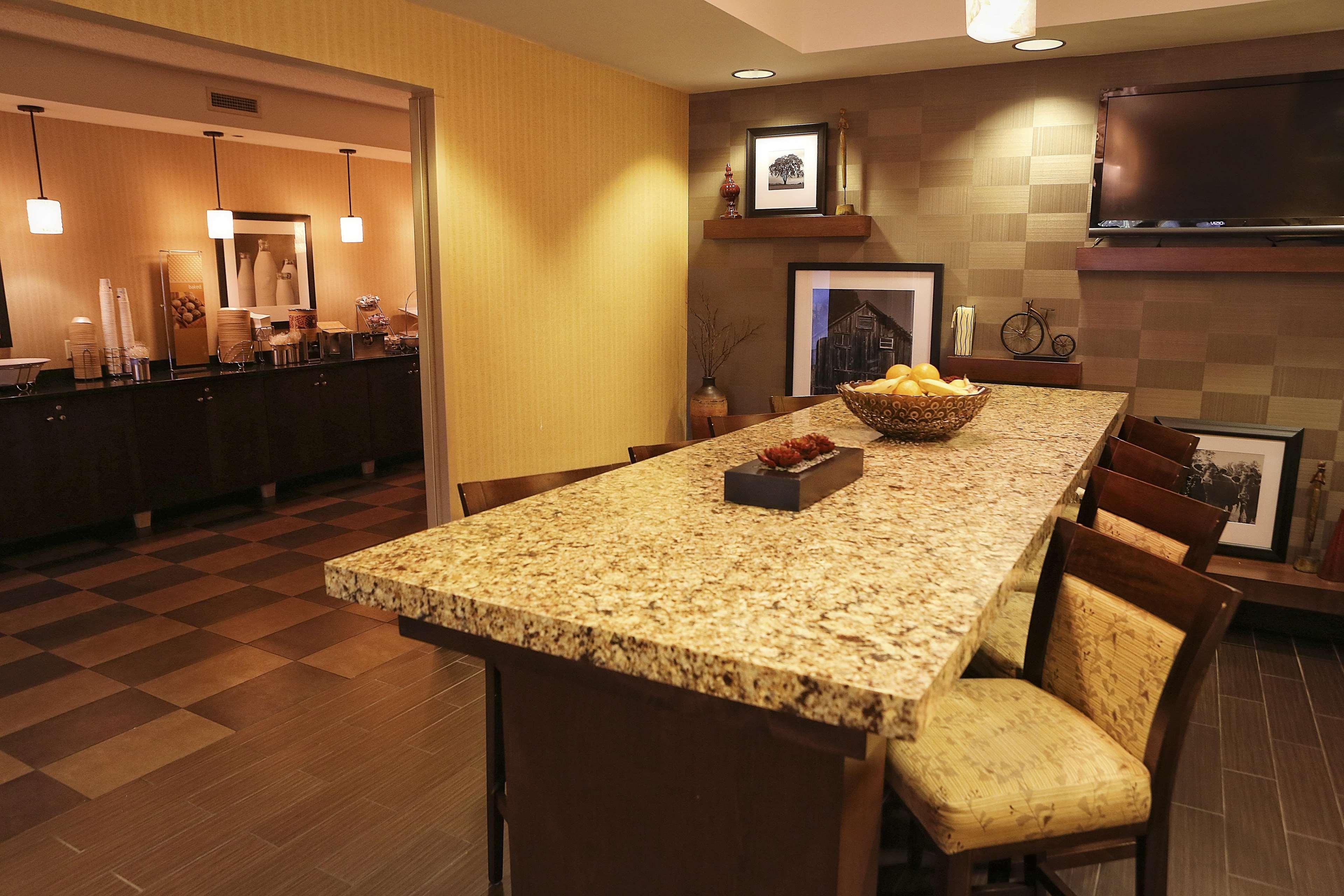 Hampton Inn Eau Claire Esterno foto