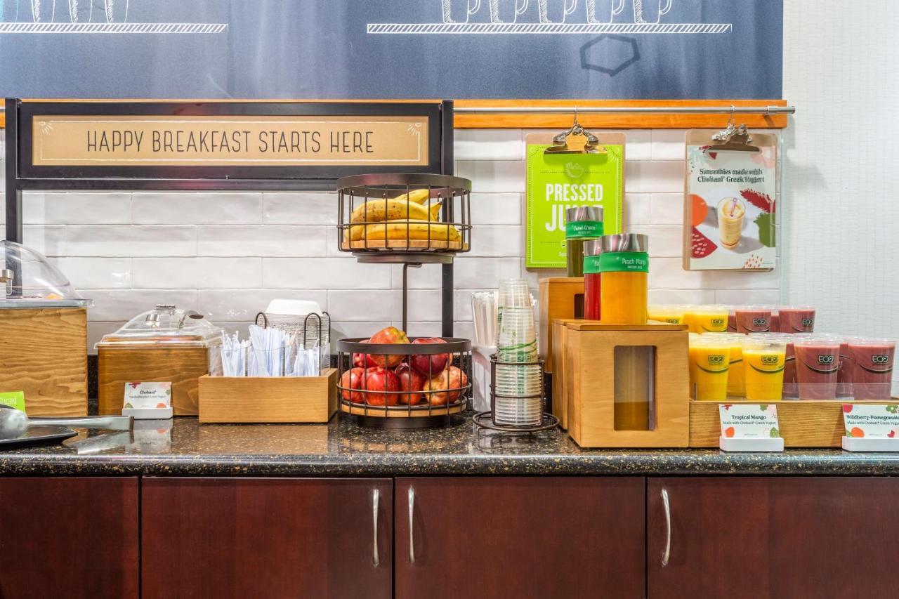 Hampton Inn Eau Claire Esterno foto
