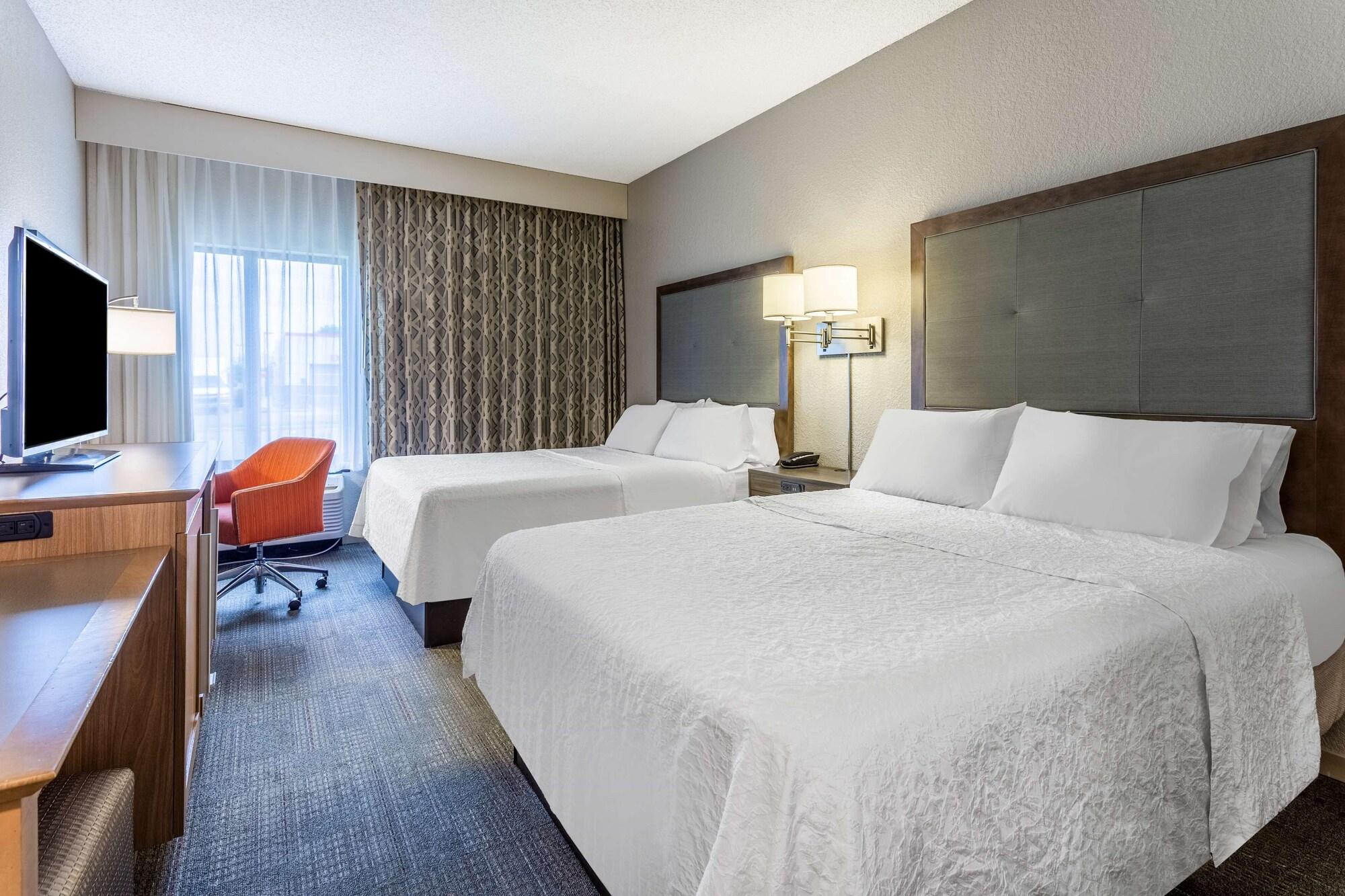 Hampton Inn Eau Claire Esterno foto